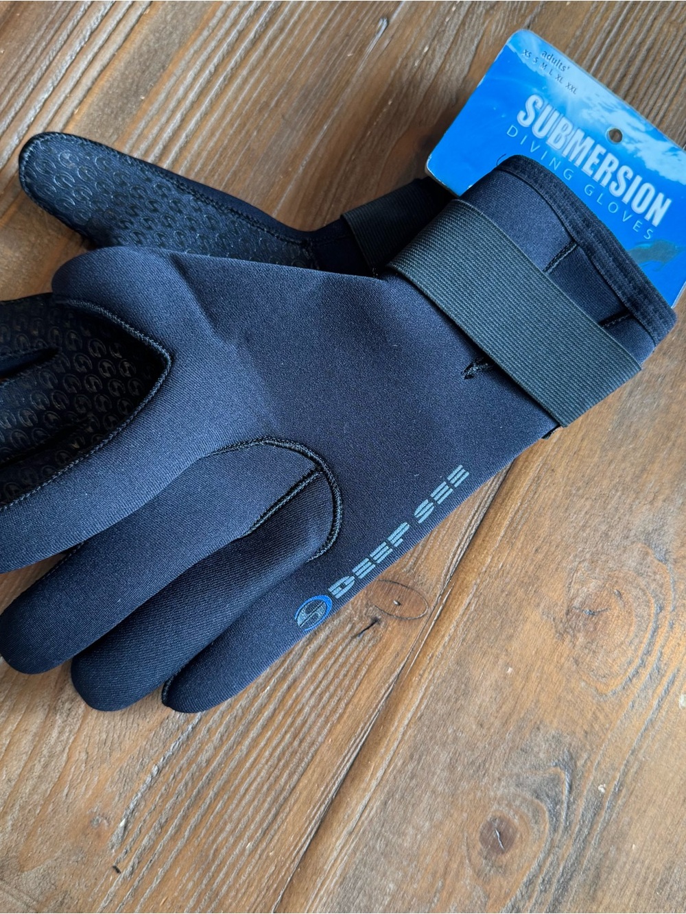 Deep See Submersion 5mm Diving Gloves XL
NWT